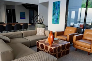Villa | 5 bedrooms - Playa Flamingo Beautiful new 5-br Oceanview Villa - Luxury Casa de Iluminacion (Cabo Velas)