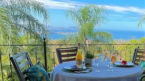 Villa | 4 bedrooms, travel crib - Playa Potrero 4 BR Home Large Saltwater Pool Spectacular Views - Villa Oasis (Tempate)