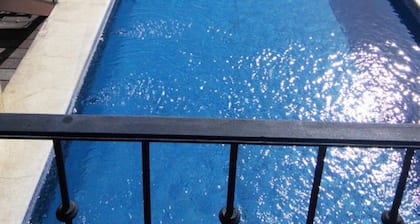 Spacious Condo in the Heart of Flamingo Sleeps 6 Presidential Suites 4