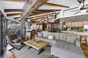 House | 7 bedrooms - Playa Potrero - Beachfront Villa big Private Pool Bella Catalina (Tempate)