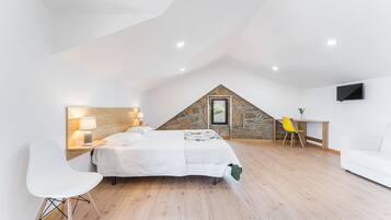 Ropa de cama de alta calidad, cubrecamas, wifi gratis y ropa de cama