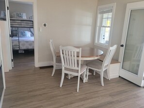3 Schlafzimmer, Bügeleisen/Bügelbrett, Reisekinderbett, kostenloses WLAN