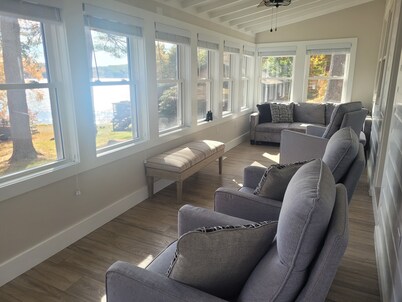 2 Bed, 1.5 Bath, on Pool Pond, Close to Franklin Pierce and Mt. Monadnock