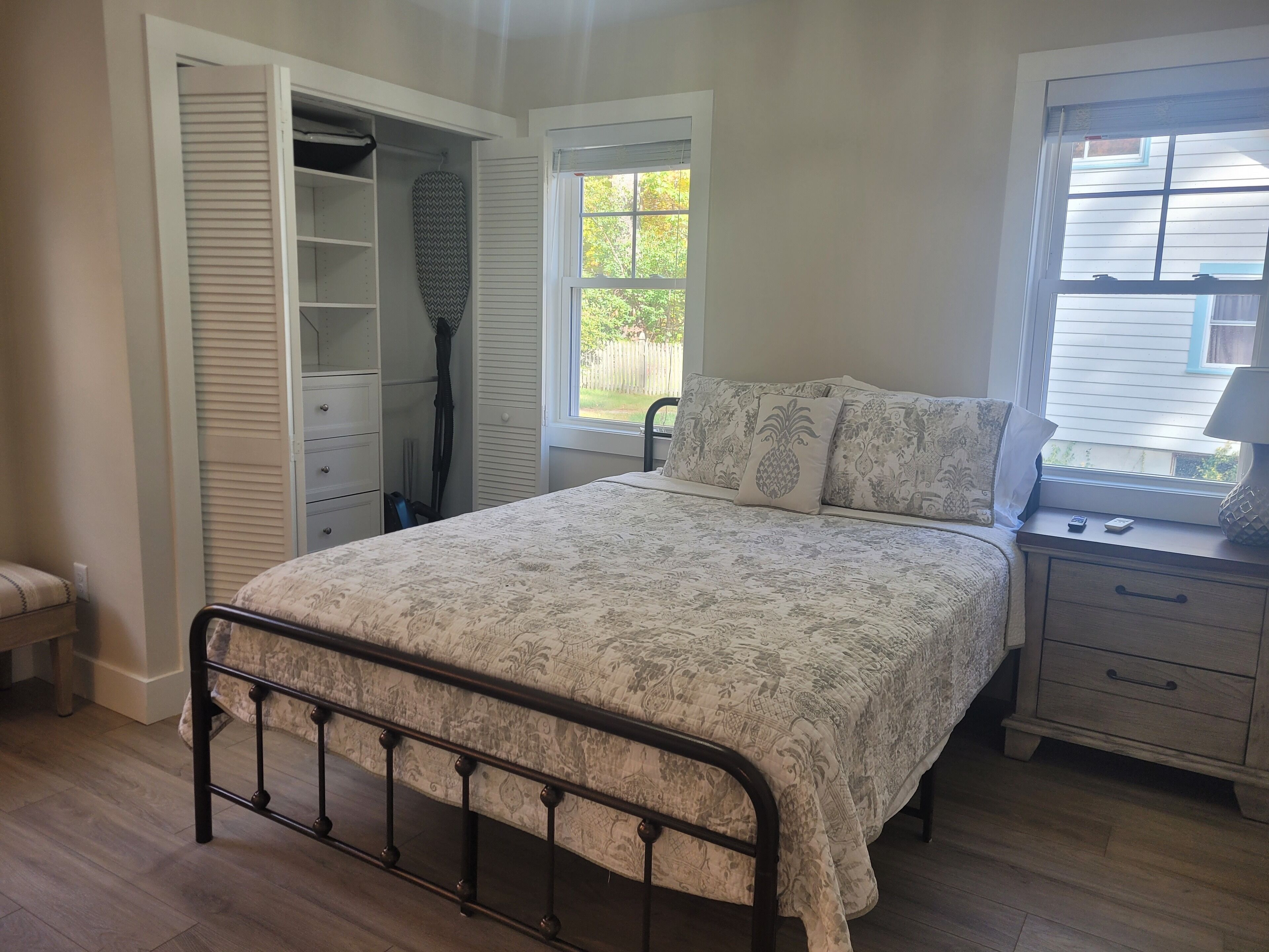 3 soverom, strykejern/-brett, reiseseng for barn og wi-fi (inkludert)