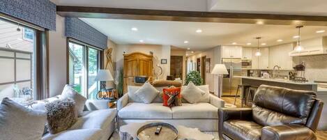 Smart TV, fireplace, video games, ping pong