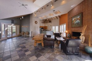 TV, fireplace, DVD player, books