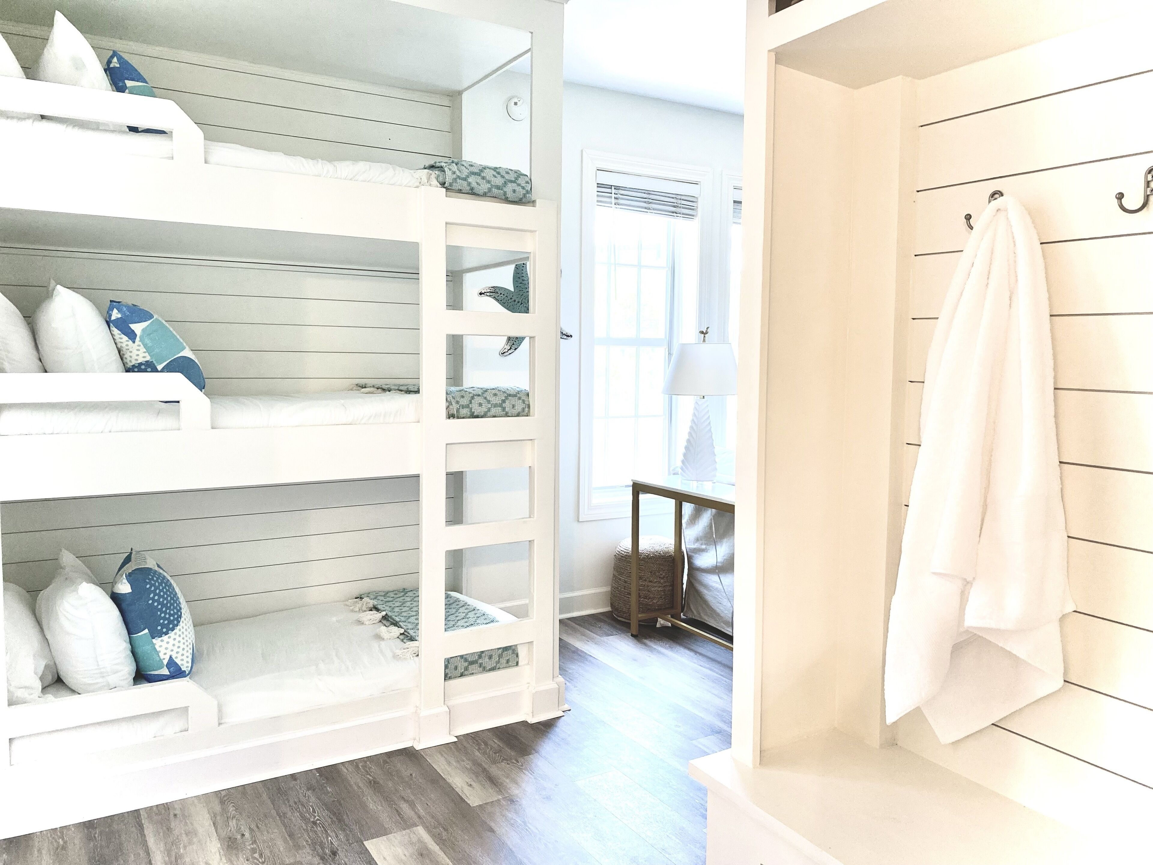 1 dormitori, un bressol de viatge, wifi gratuïta i roba de llit 