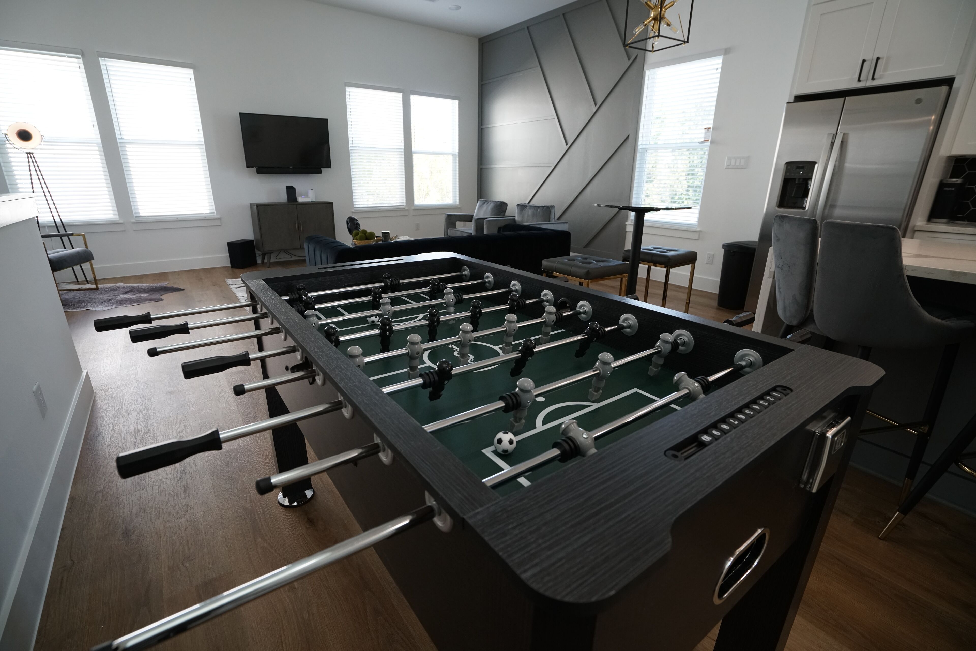 Pet Friendly Stylish 4bdrm/3bath home Close to All