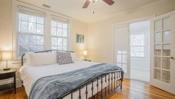 2 bedrooms, desk, travel crib, free WiFi