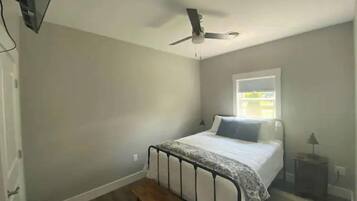 1 dormitori, wifi gratuïta i roba de llit