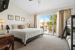 3 soverom, strykejern/-brett, reiseseng for barn og wi-fi (inkludert)