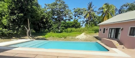 Piscine extérieure