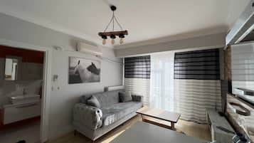 Luxury Apartment | Premium bedding, free WiFi, bed sheets