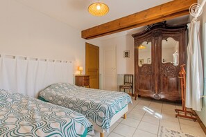 4 bedrooms, Internet - Les Grenouilles - Saint Aubin EN Charollais (SAINT AUBIN EN CHAROLLAIS)