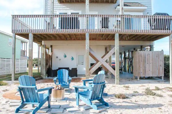 Property grounds - Waverly Cottage - Your Topsail Island getaway (North Topsail Beach)