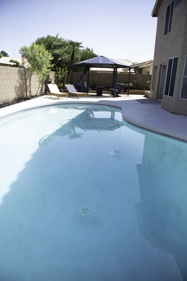 Piscine extérieure