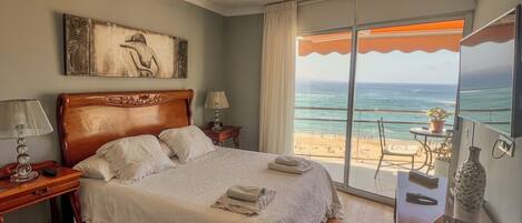 1 chambre, fer et planche Ă repasser, Wi-Fi, draps fournis