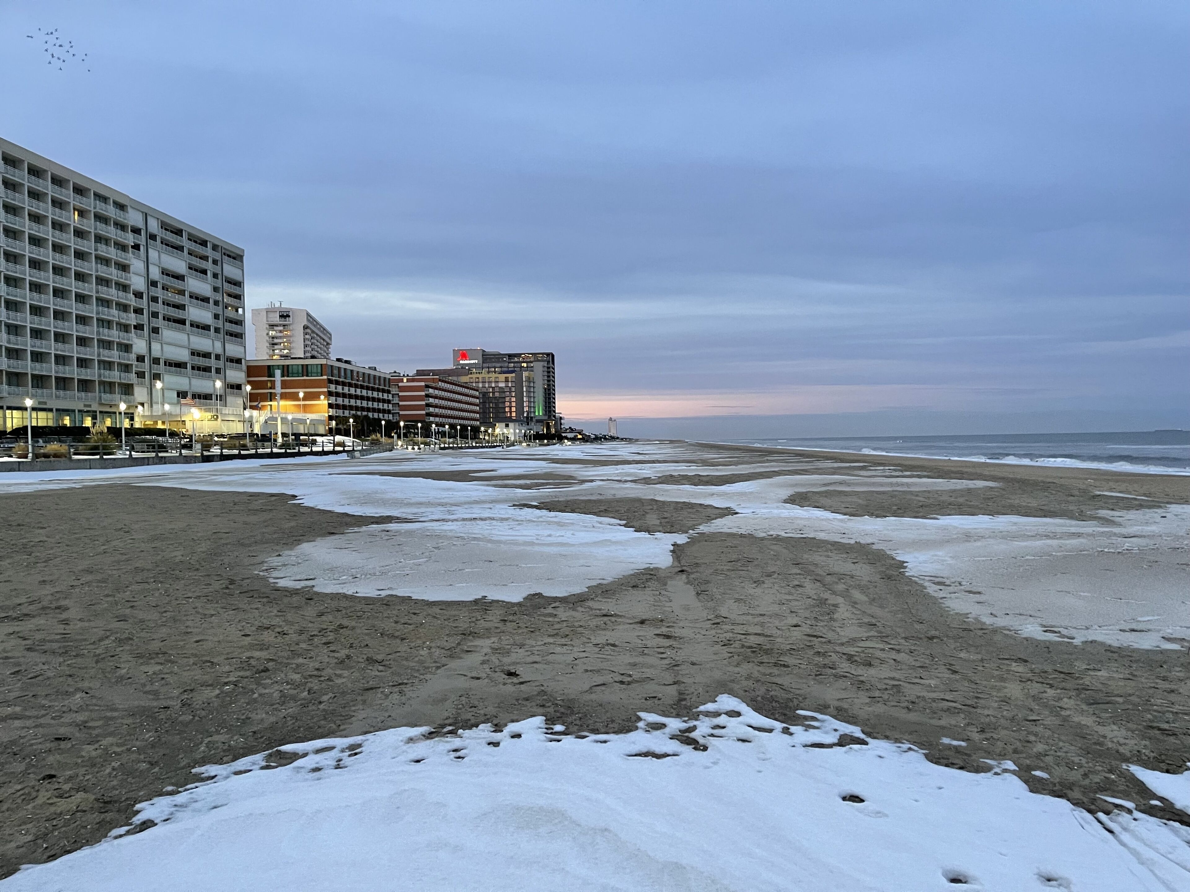 Accommodatie ligt op het strand, ligstoelen