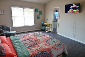 3 chambres, bureau, fer et planche à repasser, Wi-Fi gratuit