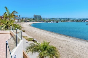 Sun-loungers - Best View in Mission Bay, California (San Diego)
