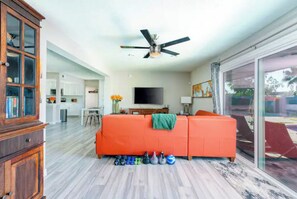 TV connectée, livres, imprimantes