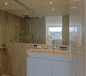 Suite Studio Panoramique | Salle de bain