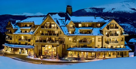 Exterior. Ski-in/Out 10 Yards to Lift Arcade Bowling Pool/Hot Tub Pool Table