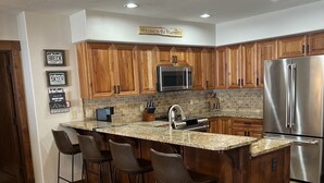 Coffee/tea maker, fridge, microwave, oven - Ski-in/Out 10 Yards to  Lift Arcade Bowling Pool/Hot Tub Pool Table   (Breckenridge)