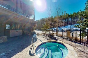 Inomhuspool och uppvärmd pool