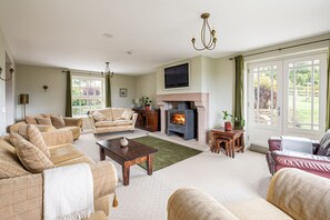 Smart TV, video games