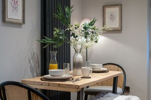 تناول الطعام