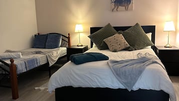 1 bedroom, iron/ironing board, free WiFi, bed sheets