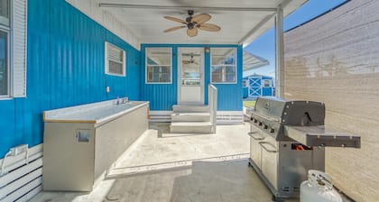 Riverside Oasis -  Dock -  Shuffleboard