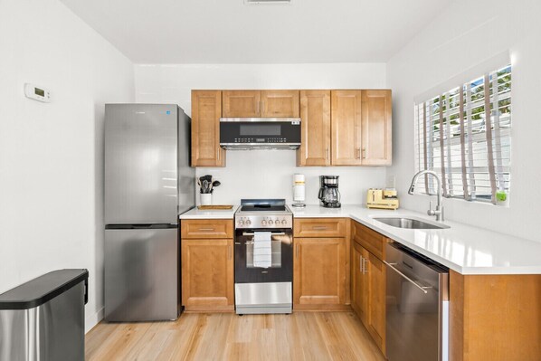 Fridge, microwave, oven, dishwasher