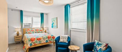 2 bedrooms, desk, iron/ironing board, travel crib