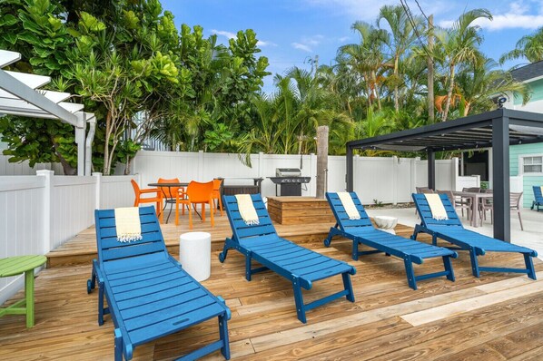 Outdoor dining - 1BR Siesta Key Beach Retreat | Pool | Patio (Siesta Key)