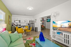 Tv och eldstad