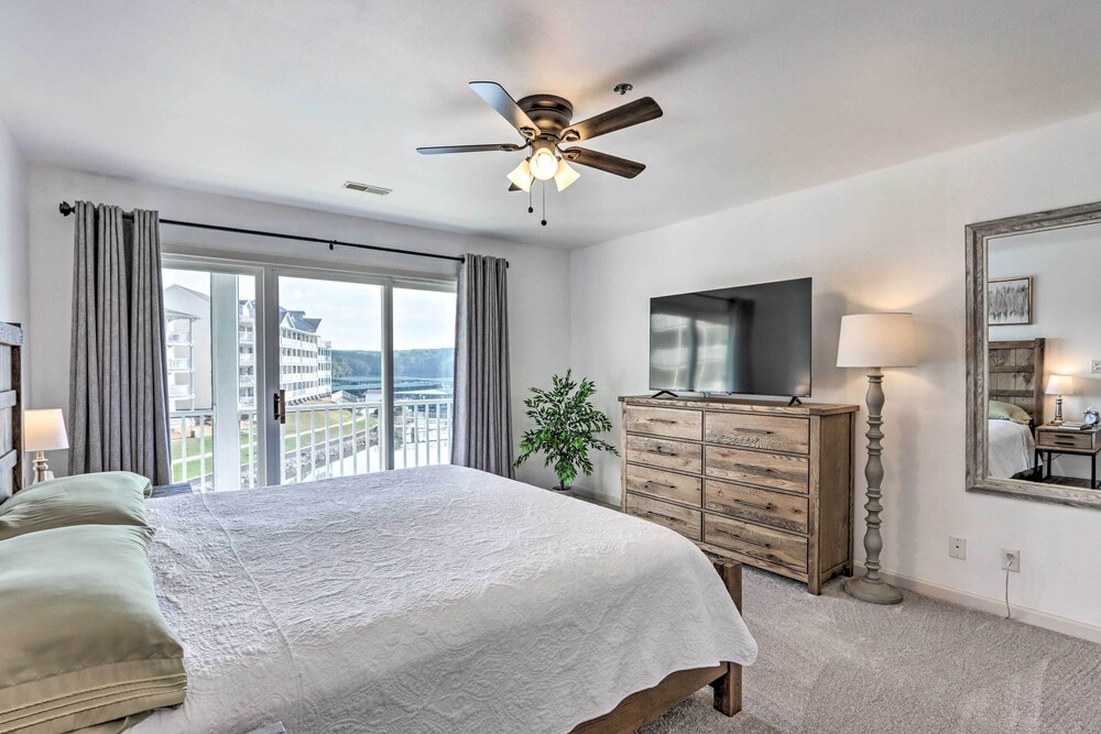 Parkview Bay Condo Resort Pools & Lake View! Osage Beach Vrbo