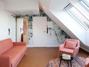Chambre, 1 lit double (Greet Super Room) | Bureau, rideaux occultants, chambres insonorisées