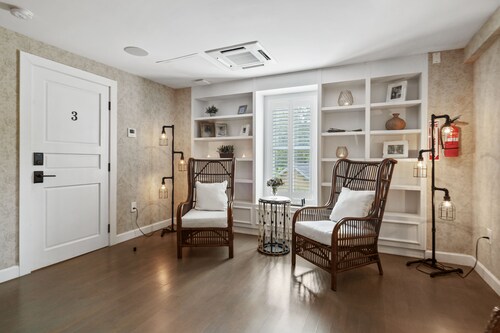 Stirrup House by Pattio