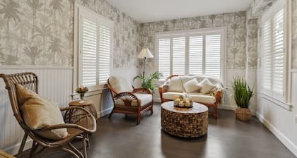 Stirrup House by Pattio