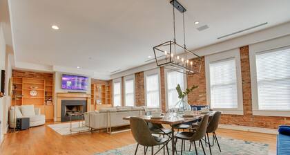 Red Door Apartment | 3-KING Beds | Center Of Downtown Greenville