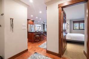 2 Schlafzimmer, Bügeleisen/Bügelbrett, Internetzugang, Bettwäsche