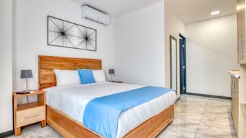 1 bedroom, in-room safe, desk, iron/ironing board