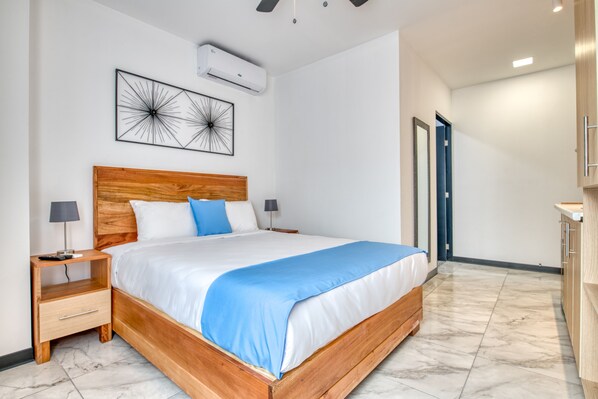 1 bedroom, in-room safe, desk, iron/ironing board