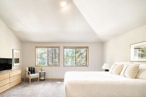 4 chambres, fer et planche à repasser, lit parapluie, Wi-Fi gratuit