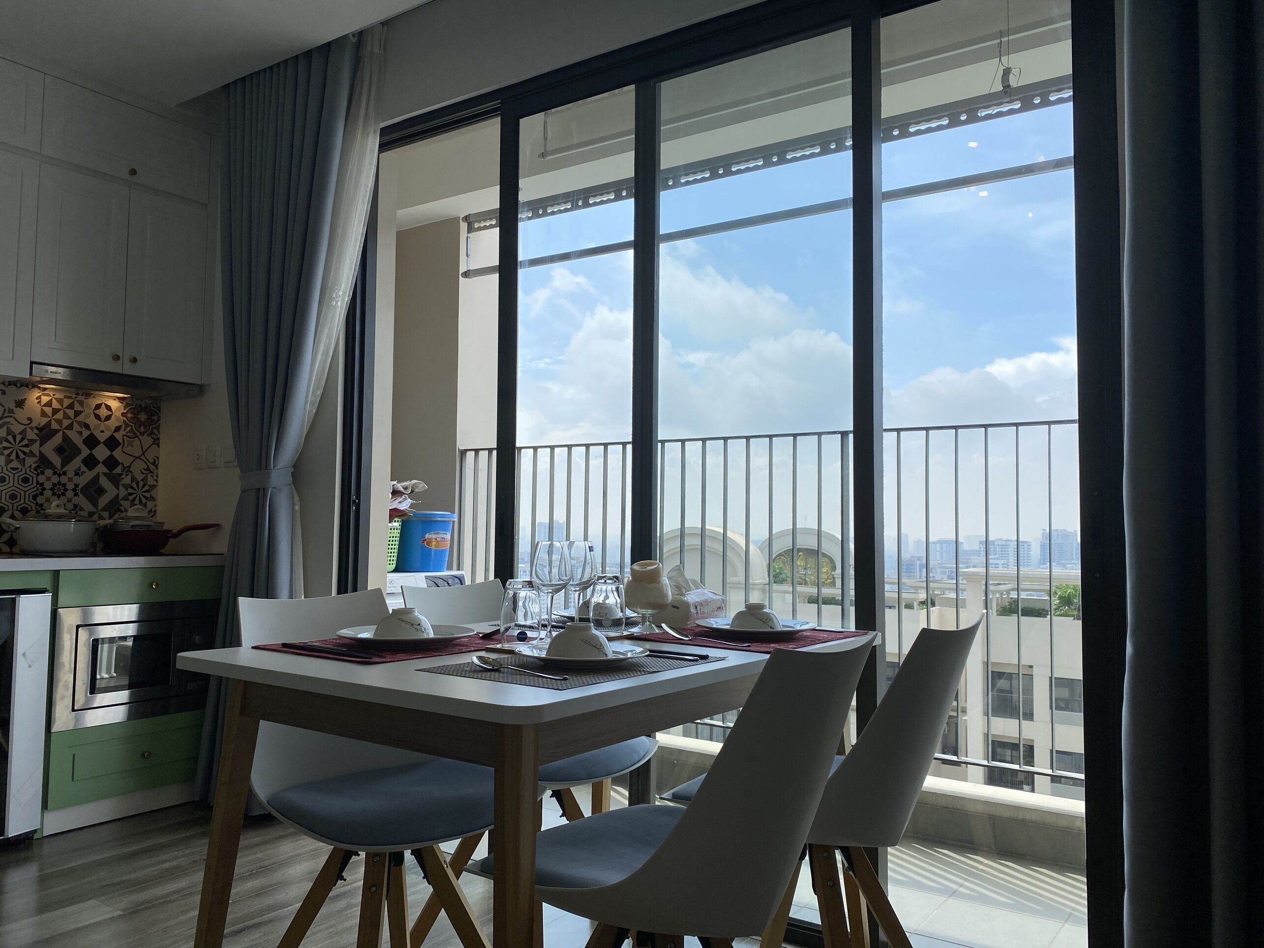 都會公寓 | 客廳 | 47 吋智能電視連有線電視頻道、電視