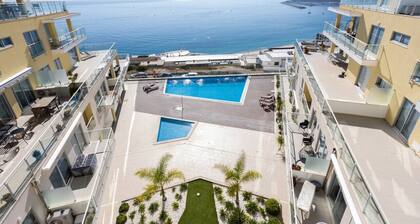 Janelas de Zimbra | Lovely Apt with Pool and Sea V