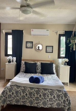 2 bedrooms, in-room safe, iron/ironing board, free WiFi
