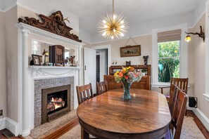 تناول الطعام